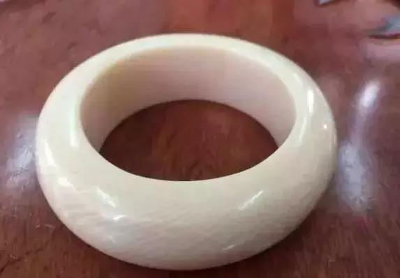 二代合成猛犸牙（说说文玩各种“牙”）