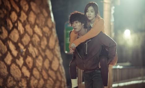 灿烂的遗产所有歌曲，在爱中疯狂（还记得《灿烂的遗产》里的韩孝周吗）