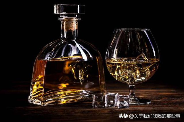 白兰地是属于什么酒，白兰地是什么酒（为啥全世界都爱喝白兰地）
