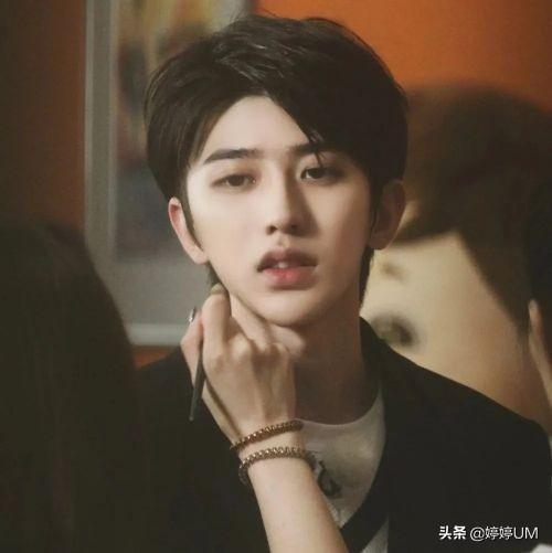 蔡徐坤(坤)，微信头像，蔡徐坤(坤)（蔡徐坤头像壁纸<一>）