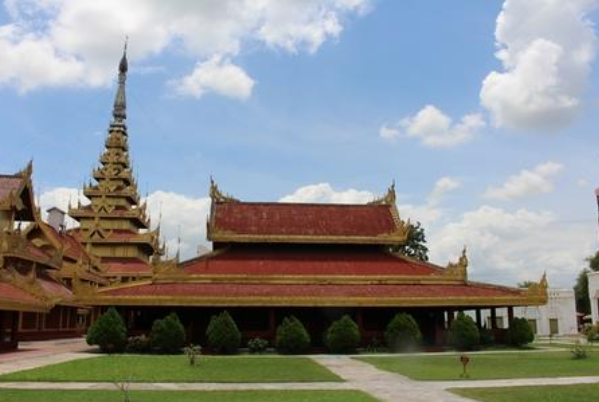 世界上最大的皇宫，世界上保存最完整的皇宫是（占地400万平相当于5.5个故宫）