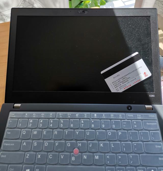 更换显示器在BIOS里怎么设置，换显卡bios要设置（眼睛终于不再受折磨）