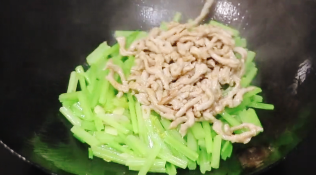 圖片[6]-【芹菜炒肉絲】做法步驟圖 教你這樣做 肉嫩滑不柴也不腥-起舞食譜網