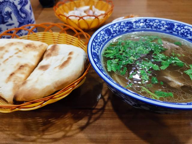 西安特色美食有哪些，西安特色美食有哪些变化（这4样特色美食能把人馋哭）