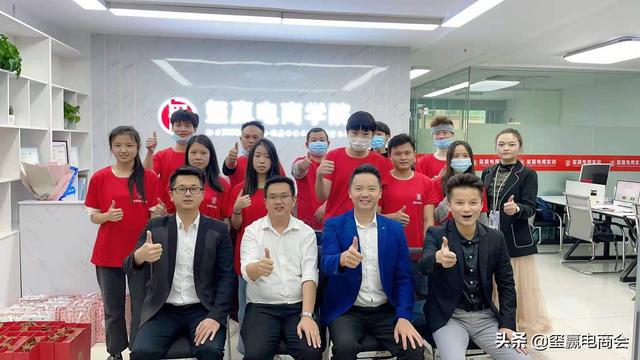 淘宝签到领红包在哪里，淘宝里签到领红包在哪里（淘宝签到红包把某个商品转换成自己的链接）