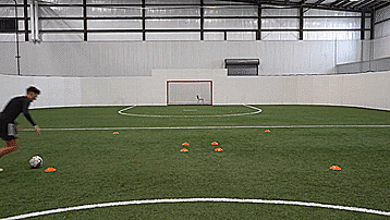 篮球基础运球训练动作，篮球运球训练（适合个人特训的五个个人综合运球训练）