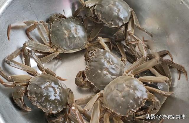 螃蟹的做法与吃法，螃蟹的螃蟹的吃法（螃蟹这样做一锅吃起来鲜嫩入味）