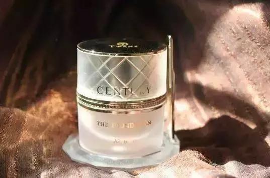 BB霜和气垫BB有什么区别，气垫bb和bb霜的区别（BB霜、气垫、粉底液、素颜霜...这些底妆区别在哪）