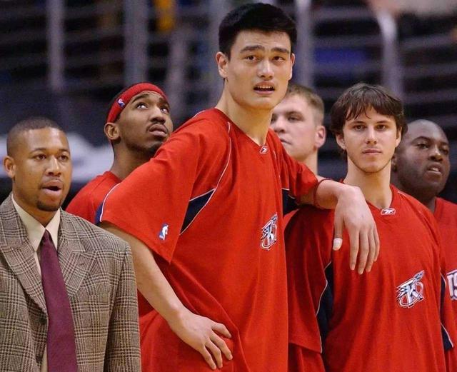 姚明的体重多少斤，姚明的体重多少斤多少斤寿命多少（球迷给姚明建议：减肥啊）