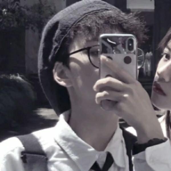 唯美意境情侣头像微信，唯美意境情侣头像（“总会有人陪你在慌乱无序的生活中同步前行”）