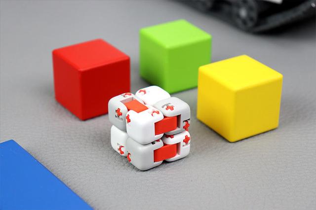 重庆话打飞白和打板子炮什么意思，重庆话大炮是什么意思（细数7件不起眼的小米好物）