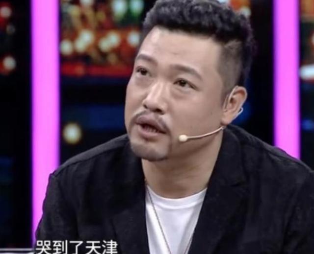 “喜剧接班人”贾冰：35岁辞去副处级工作，娶美女妻子，人生赢家