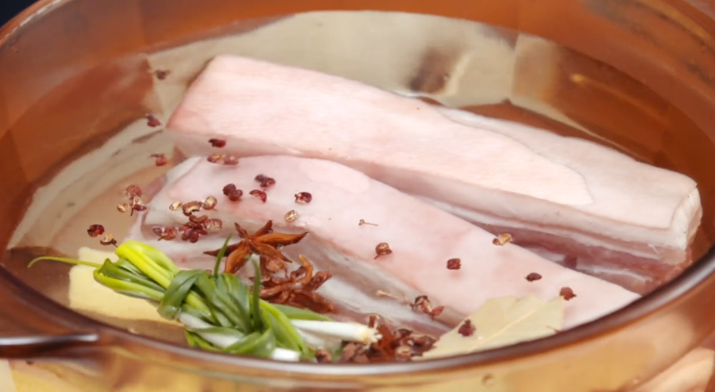 圖片[2]-【脆皮五花肉】做法步驟圖 越嚼越香 特簡(jiǎn)單-起舞食譜網(wǎng)