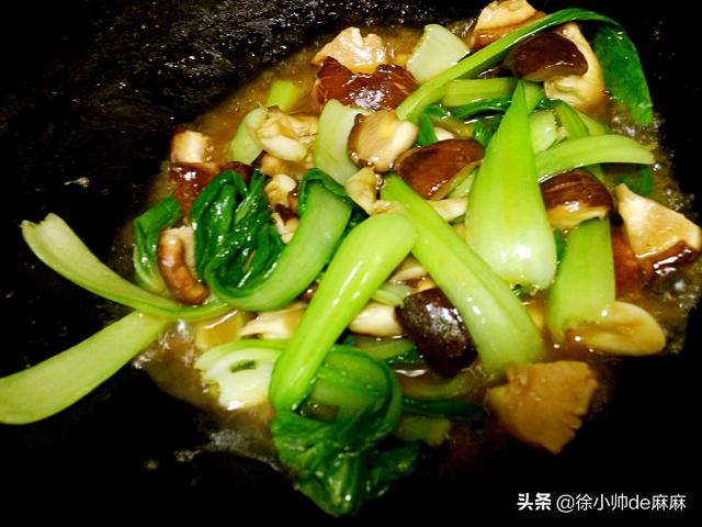 炒青菜的做法，豆腐炒青菜的做法（香菇炒青菜加上这一步）