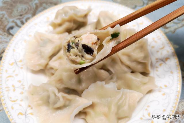 三鲜馅饺子的做法，三鲜饺子的做法（难怪饺子不鲜香还难吃）