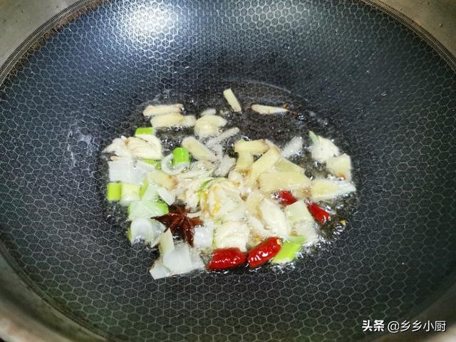 怎么做牛肉卤面，怎样做牛肉面卤（冬天吃卤面真得劲）