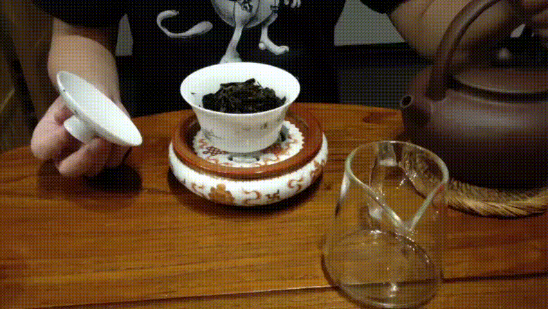 泡茶冲茶步骤，茶水冲泡的步骤（茶事 ￨ 怎样泡好一杯茶）