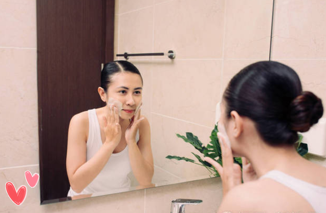 产后如何保养脸部皮肤，产后怎样保养脸部皮肤（帮助宝妈恢复风采）