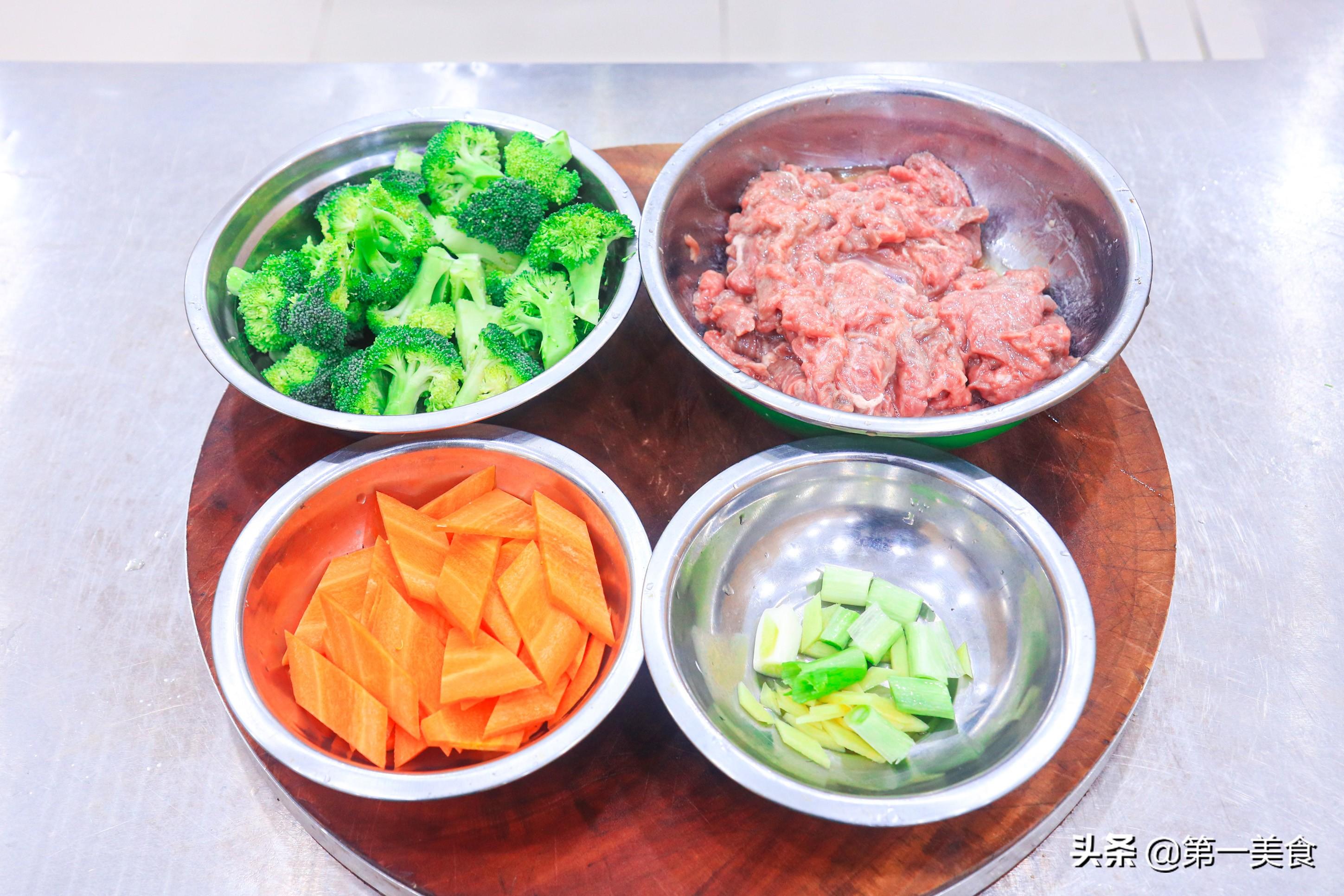 牛肉怎么做才嫩，看厨师长的腌制上浆教程