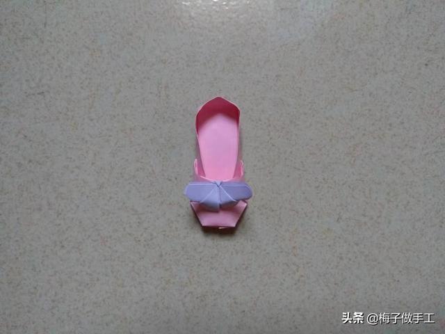 古代纸鞋子的折法，古代纸鞋子的折法视频（漂亮的平底女鞋子怎么折）