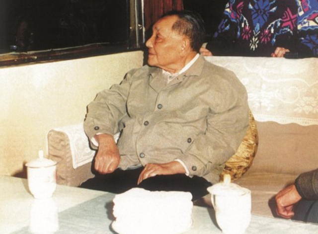 重庆是四川省吗，重庆离四川近吗（中央为何要将重庆与四川“分家”）