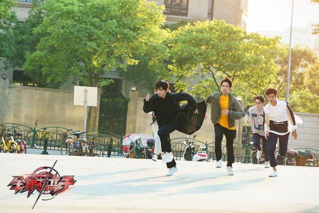 全职高手龙抬头，全职高手孙翔使出龙抬头了吗（《全职高手》叶修打出“龙抬头”的一刻）