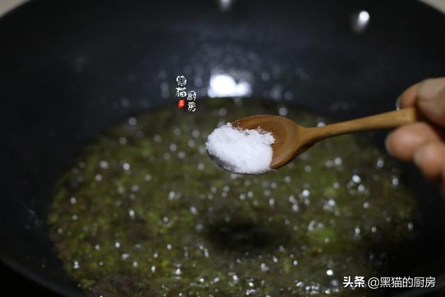 香椿叶子老了能吃吗，老香椿叶的腌制方法（85岁奶奶教我保留香椿的做法）