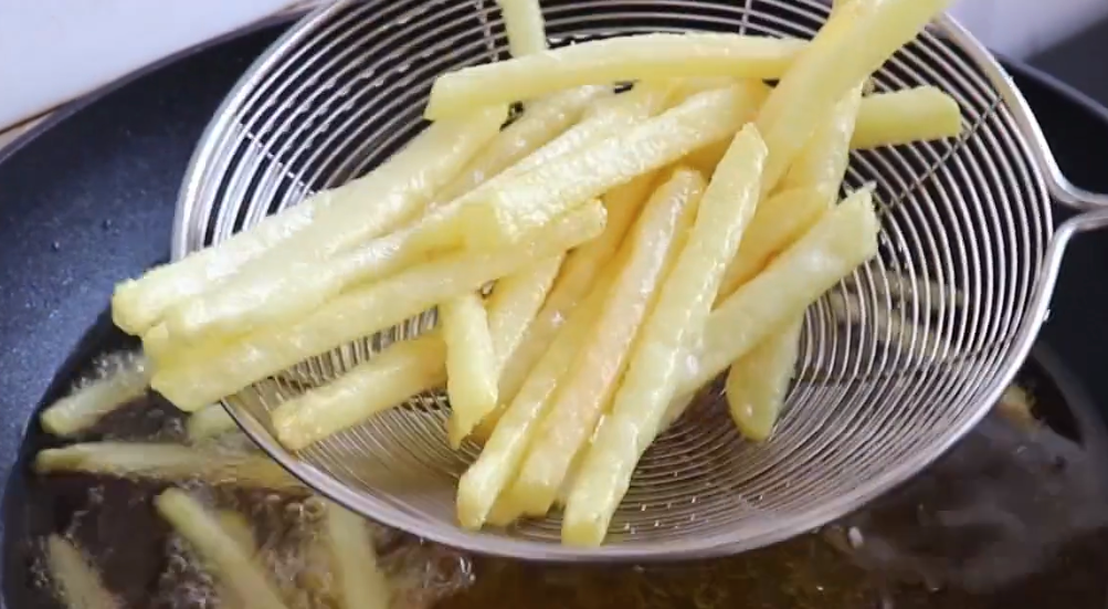 圖片[6]-【炸薯條】做法步驟圖 金黃酥脆 一次做一大盆不夠吃-起舞食譜網