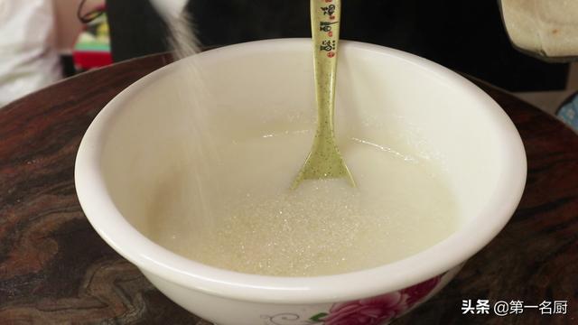 怎样蒸美味的山药肉丸子，山药肉圆子怎么做 丸子（山药又出新吃法）