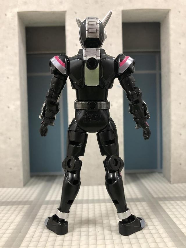 ps怎么镜像翻转，ps里怎么镜像翻转（装动镜世界版假面骑士时王登场）