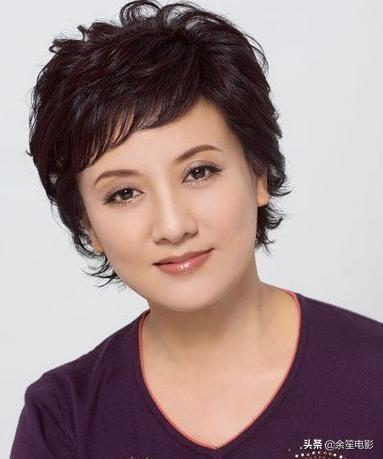 张默是邓婕的儿子吗，张默的母亲是谁（嫁给净身出户的张国立）