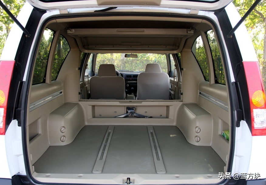 郑州日产np300多少钱(郑州日产nissan) - 价格百科