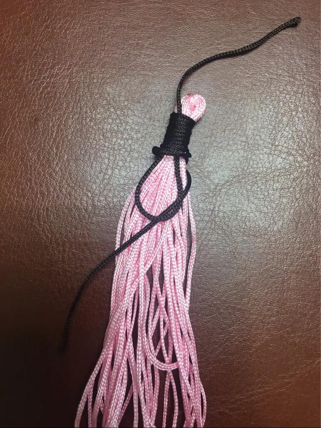 流苏是什么意思，洁白的流苏是什么意思（中国结编织教程——流苏）