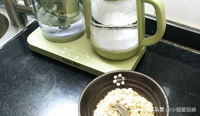 如何自制油茶面，自制油茶面的做法（小猫教你制作油茶面）