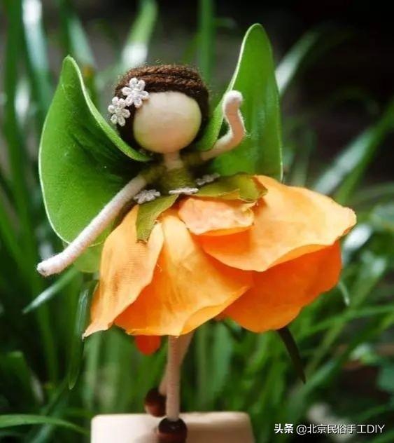 家里的假花怎么处理掉，室内有假花怎么办（一根铁丝一个球就能让她惊艳无比）