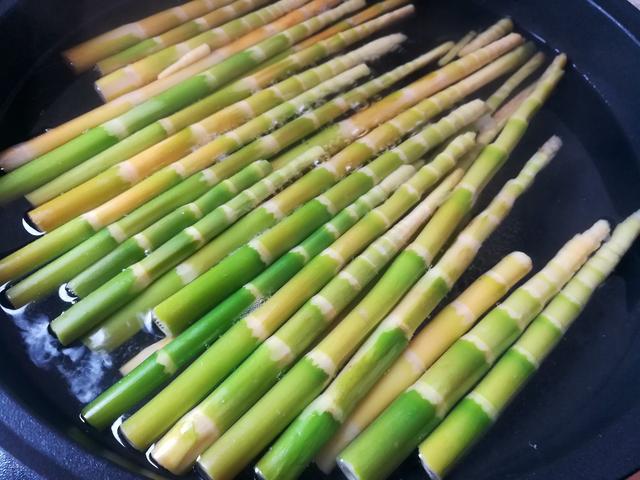 竹笋炒鸡蛋的做法大全，竹笋炒鸡蛋的做法大全家常（春天遇到这菜别手软）