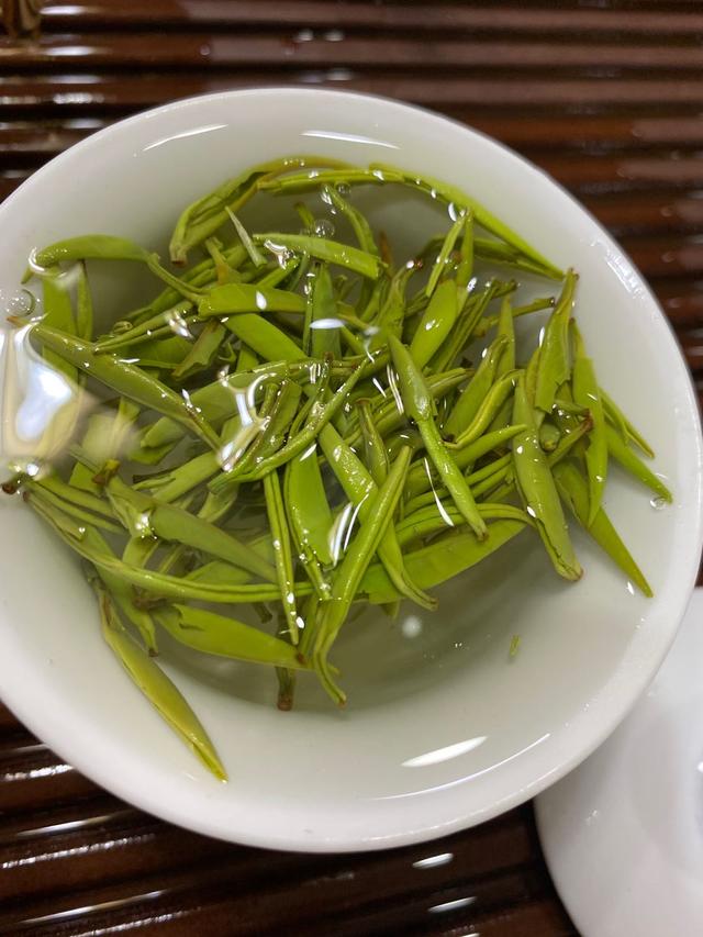 绿茶冲泡方法，绿茶冲泡方法和时间（绿茶，正确冲泡法！）