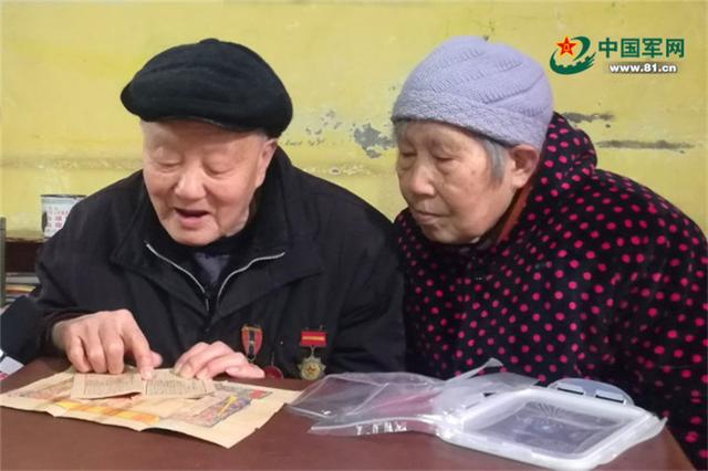 人物专访一个老兵的记忆，采访老英雄张富清手记