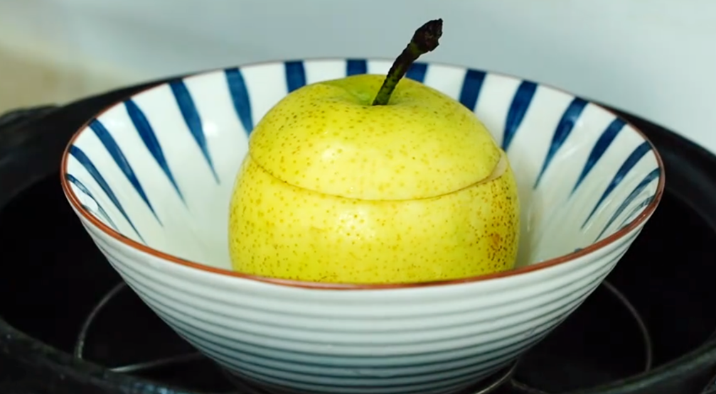 图片[5]-【冰糖蒸雪梨】做法步骤图 大人小孩都能喝 常吃身体更健康-起舞食谱网