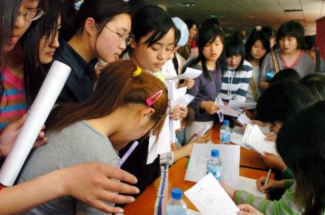 四川二本院校有哪些，2022年四川分数线最低的二本大学（四川的这几所二本大学）