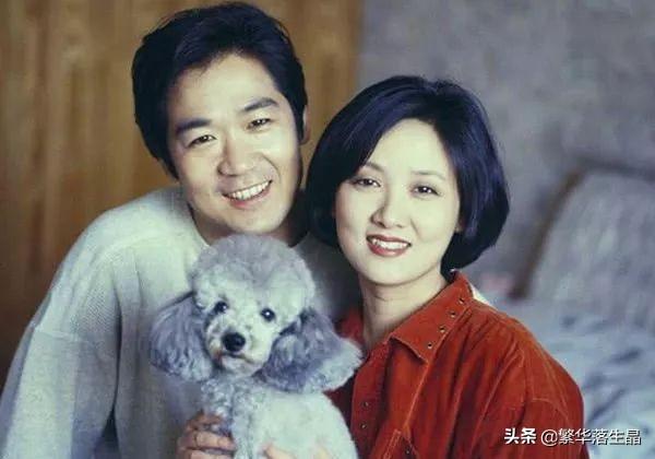张国立和邓婕有孩子吗，邓婕为什么不生（张国立和邓婕相恋32年）