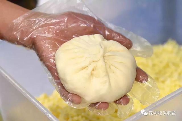 榴莲饼的家常做法视频,榴莲饼加盟(一个不到20块) 榴莲饼的家常做法视频,榴莲饼加盟(一个不到20块)