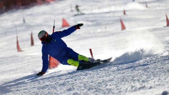 初学必看的滑雪教程，只要记住这4点就可以了