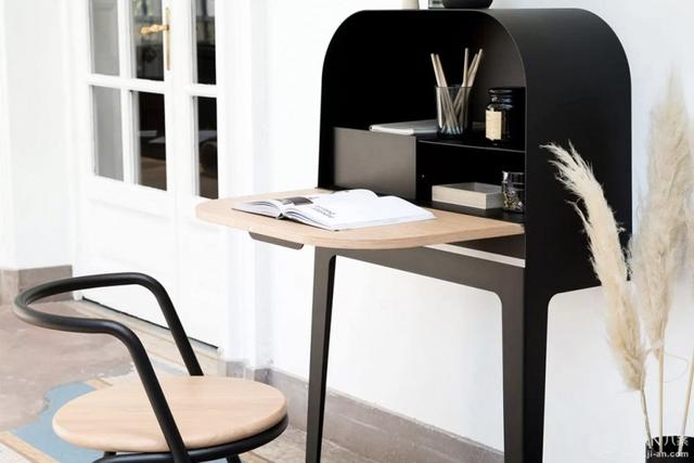 办公桌与门最佳位置图，办公室吉位图解（办公桌的设计）