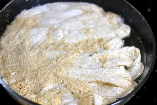 竹荪老鸭汤的做法家常窍门，汤汁浓郁味道鲜