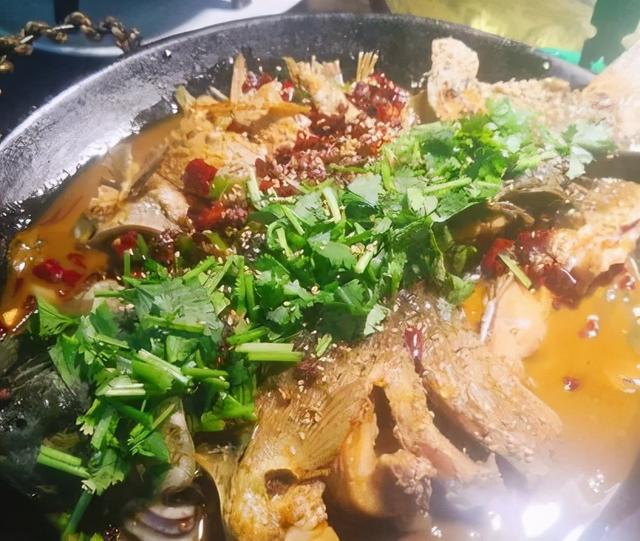 郑州美食排名前十，郑州十大网红餐厅排行榜  留白西餐厅最文艺（郑州市经开区美食盘点TOP10出炉）