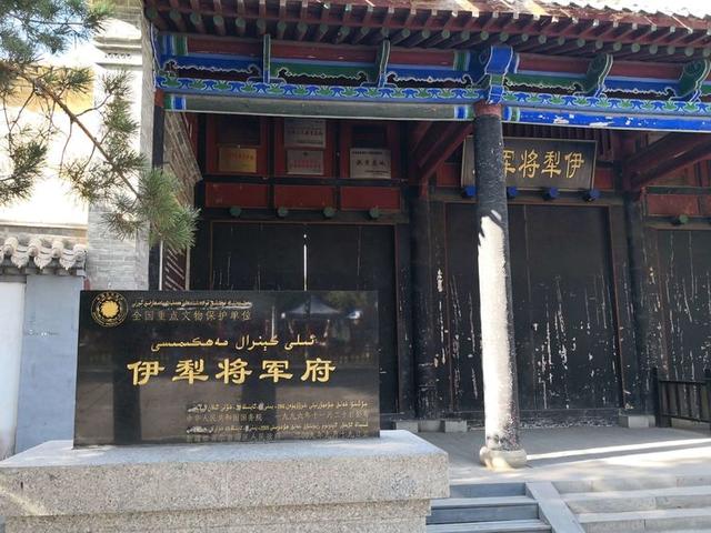 新疆省会是哪个省哪个市，新疆省会是哪个省哪个市的（为什么乌鲁木齐叫首府而不叫省城）