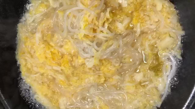 酸菜炒粉条的做法，水煮酸菜鱼片的家常做法（东北人常常念叨的家乡“好”味道）