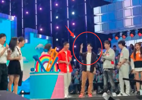 快乐大本营赵丽颖王一博哪一期，快乐大本营赵丽颖王一博哪期（赵丽颖《快本》怼杜华）