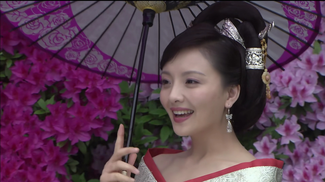 演员孙茜：出道17年，相亲嫁总裁8年生一子，43岁翻红，人生圆满